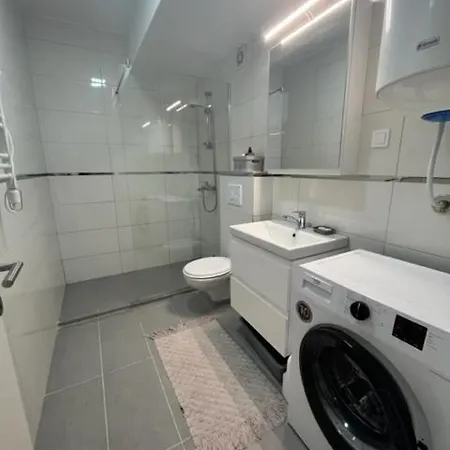 Апартаменти Our Cozy Place In Скоп'є